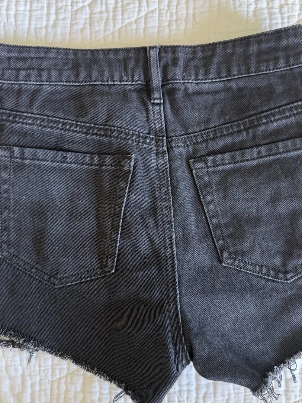 PacSun  hight rise Black Distressed Denim Cutoff Shorts size 24